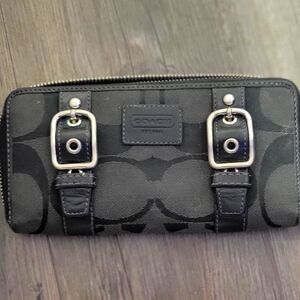 Coach zip wallet